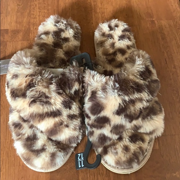 Secret Treasures Shoes - 🇺🇸 3/$12 Must Bundle 3 🇺🇸 items for discount.